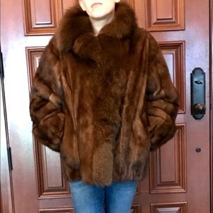 Oscar de la rents fur coat